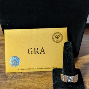 Elegant Silver Ring with Large Gemstone